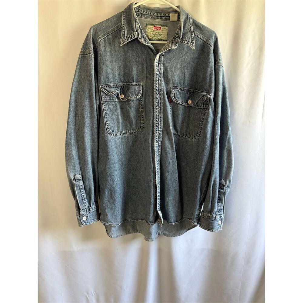 Vintage Levi's Men's Large Blue Denim Button-Up Shirt Long Sleeve